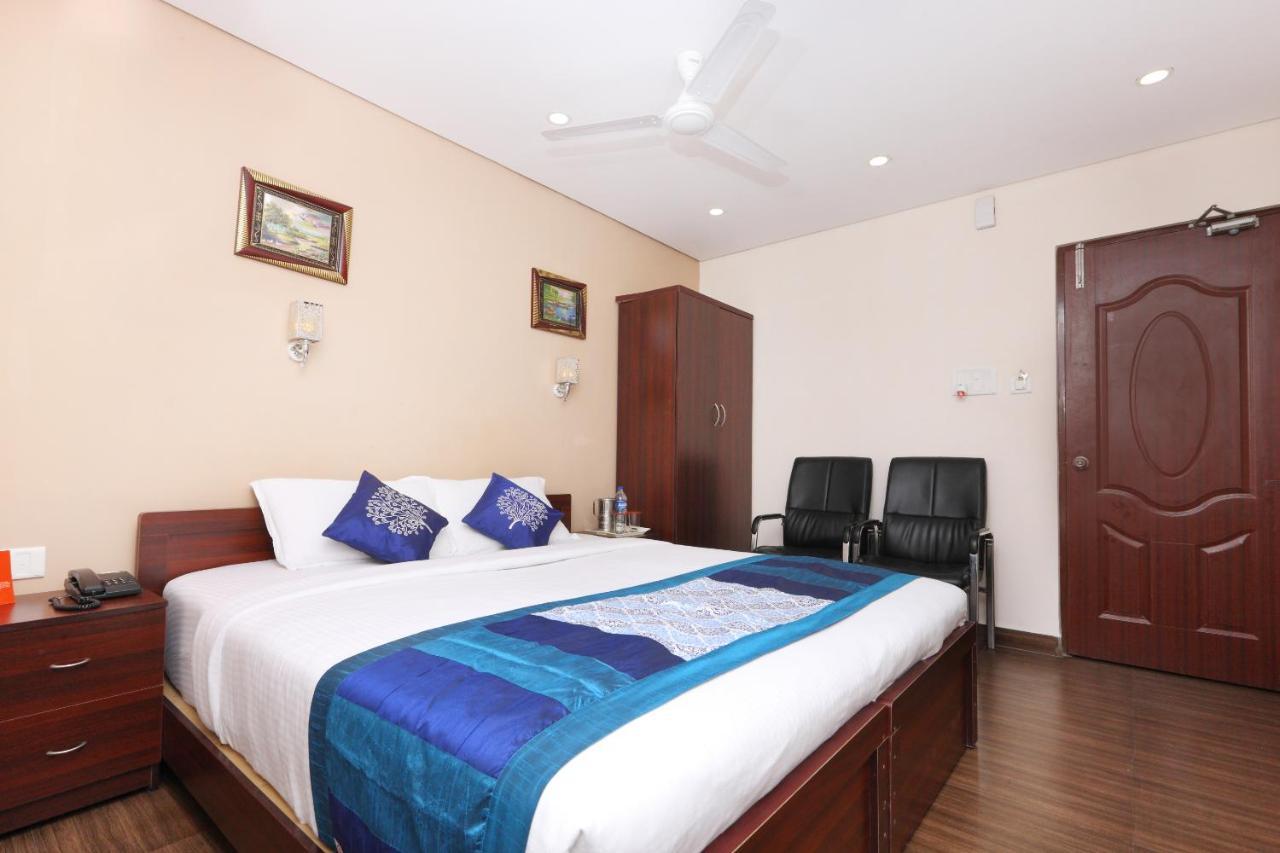 Oyo 1001 Palmtree Corporate Anna Nagar Hotel Chennai Exterior foto