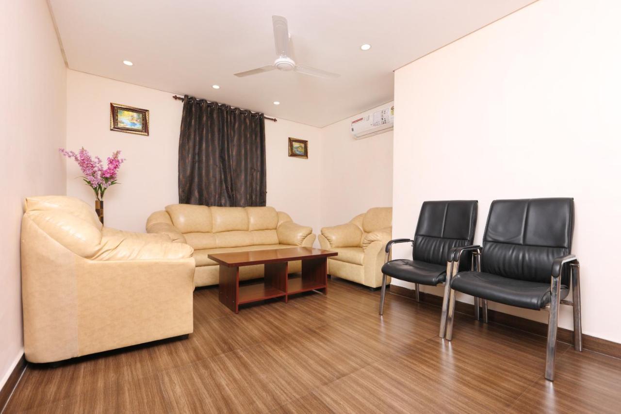 Oyo 1001 Palmtree Corporate Anna Nagar Hotel Chennai Exterior foto